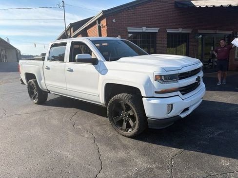 Used 2017 Chevrolet Silverado 1500 LT w/ All Star Edition AWD/4WD image 3