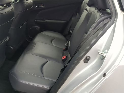 Used 2022 Toyota Prius L Eco image 19