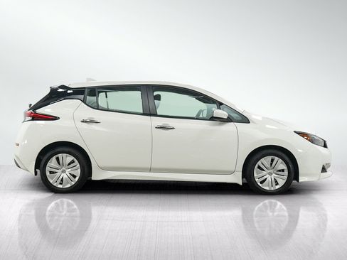 Used 2025 Nissan Leaf S FWD image 6