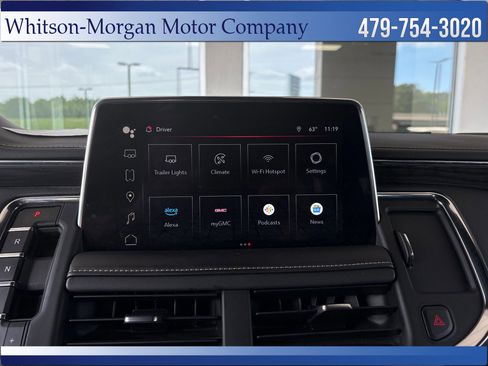 Used 2023 GMC Yukon XL SLT AWD/4WD image 28