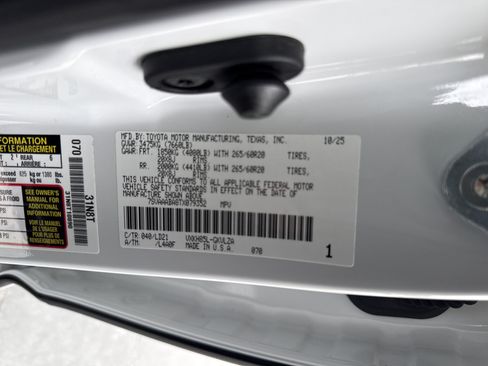 Used 2026 Toyota Sequoia 4WD image 35