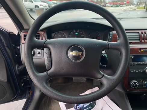 Used 2009 Chevrolet Impala LS FWD image 10