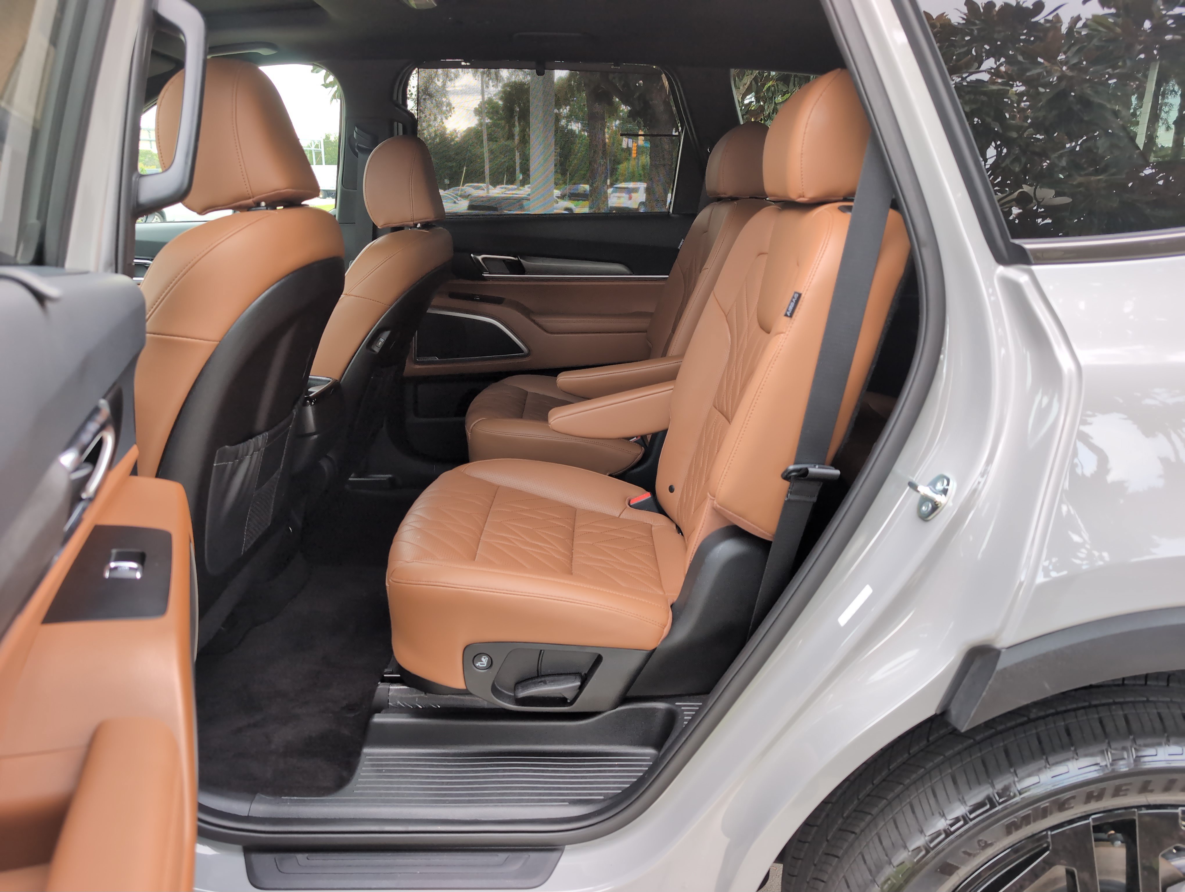 Used 2025 Kia Telluride EX X-Line AWD/4WD image 31