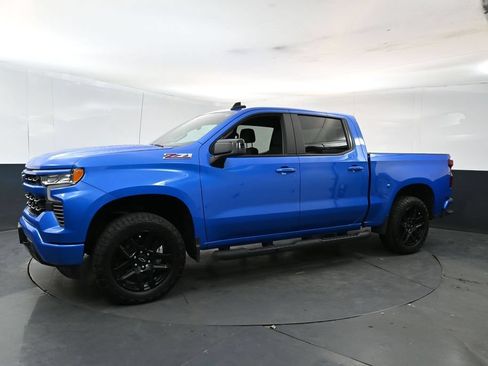 Used 2025 Chevrolet Silverado 1500 RST w/ Z71 Off-Road Package AWD/4WD image 2