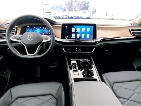 New 2026 Volkswagen Atlas SE image 6