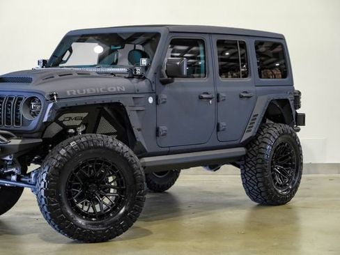 Used 2024 Jeep Wrangler Unlimited Rubicon w/ Technology Group image 29