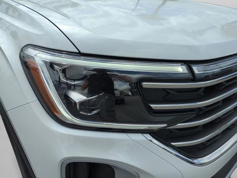 New 2026 Volkswagen Atlas SE image 43