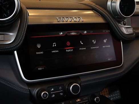 Certified 2017 Ferrari GTC4Lusso image 95