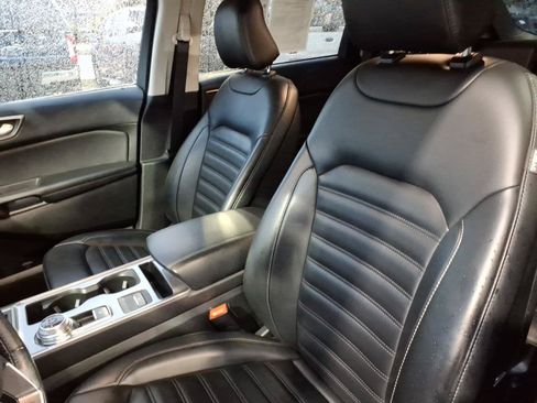 Used 2024 Ford Edge SEL AWD/4WD image 11