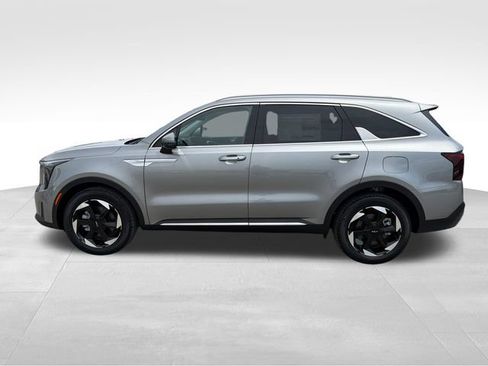 Certified 2025 Kia Sorento EX FWD image 4