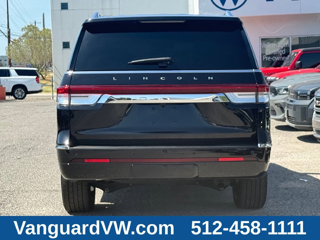 Used 2024 Lincoln Navigator L Reserve AWD/4WD image 11