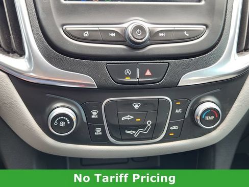 Used 2022 Chevrolet Equinox LS w/ LS Convenience Package AWD/4WD image 19