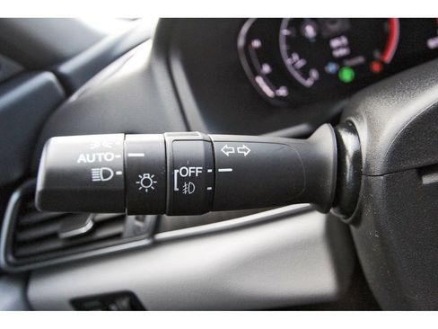 Used 2019 Honda Accord EX image 16