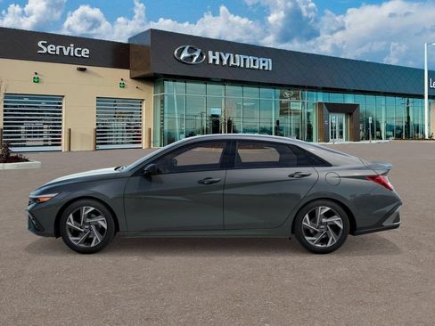 New 2026 Hyundai Elantra SEL Sport Premium FWD image 3