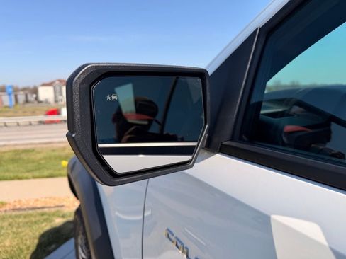 Used 2025 Chevrolet Colorado Trail Boss AWD/4WD image 11