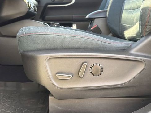 Used 2024 Ford Bronco Sport Heritage w/ Heritage Convenience Package image 28