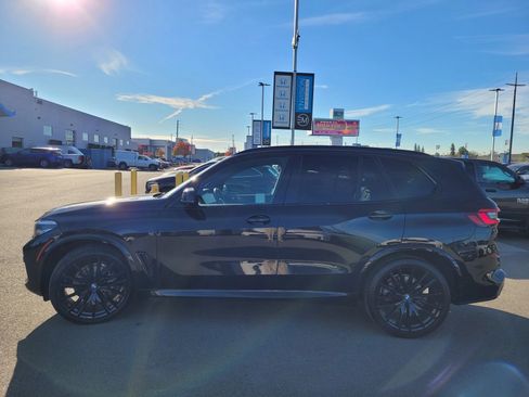 Used 2021 BMW X5 xDrive40i w/ M Sport Package image 8
