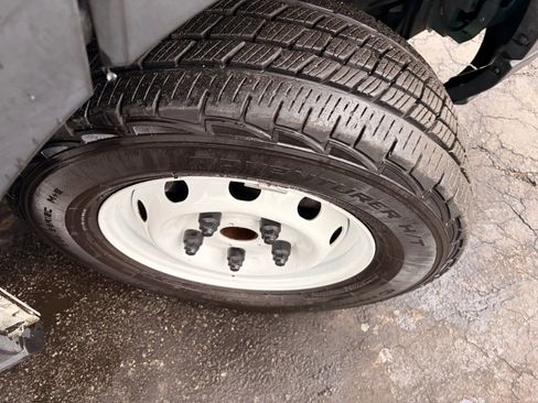 Used 2019 Ford Transit 350 XL image 33