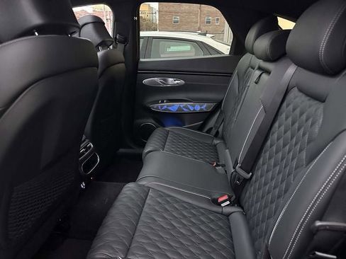 Used 2025 Genesis GV70 3.5T Sport w/ Sport Advanced Package image 16