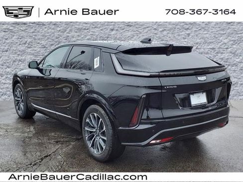 New 2025 Cadillac Lyriq Sport image 10