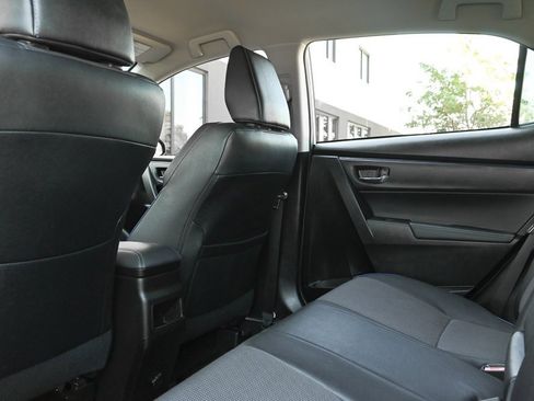 Used 2018 Toyota Corolla SE image 14