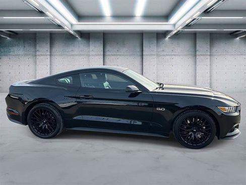 Used 2017 Ford Mustang GT Premium w/ GT Performance Package image 3