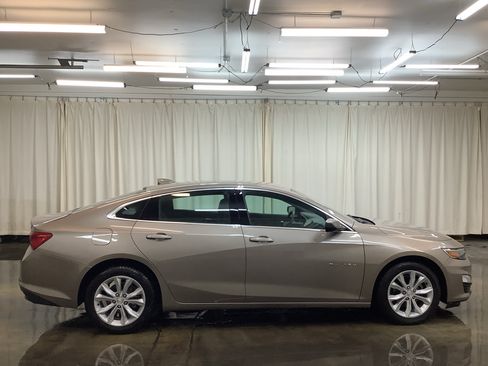 Used 2023 Chevrolet Malibu LT FWD image 4