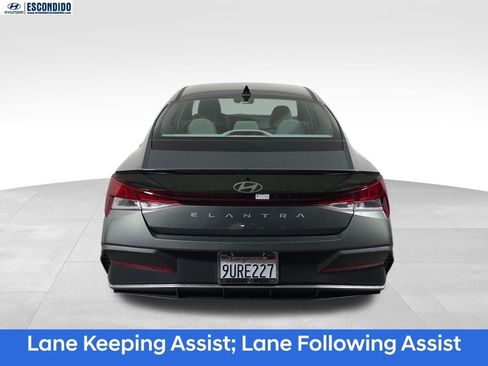 Certified 2025 Hyundai Elantra Sport FWD image 4