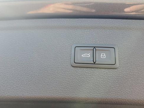 Certified 2025 Audi Q5 2.0T Premium AWD/4WD image 16