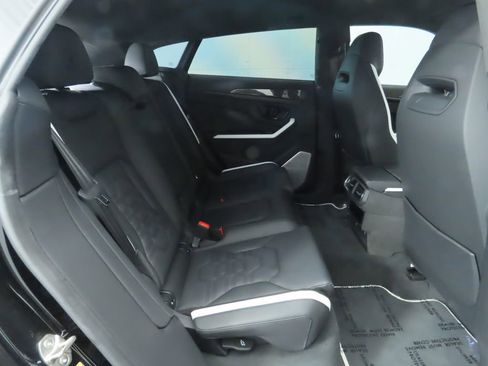 Used 2025 Lamborghini Urus SE image 23