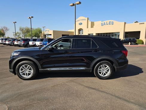 New 2025 Ford Explorer Active image 6