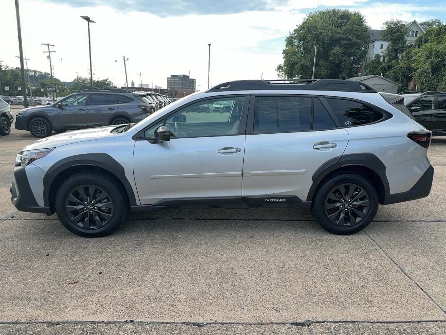 Used 2024 Subaru Outback Onyx Edition AWD/4WD image 2