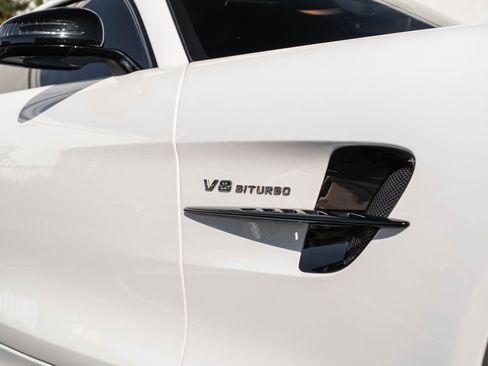 Used 2018 Mercedes-Benz AMG GT R image 8