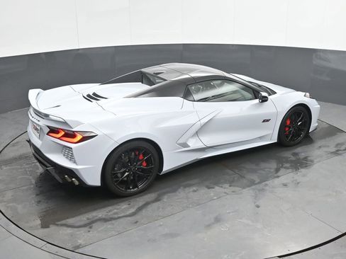 Used 2023 Chevrolet Corvette Stingray Premium Conv w/ Z51 Performance Package image 37