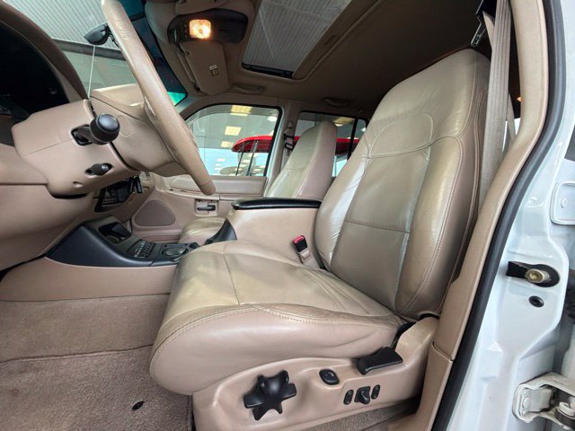 Used 2000 Ford Explorer Eddie Bauer AWD/4WD image 15