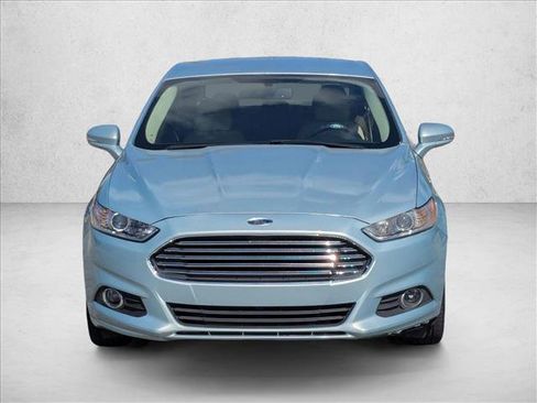 Used 2014 Ford Fusion SE w/ Equipment Group 502A image 2
