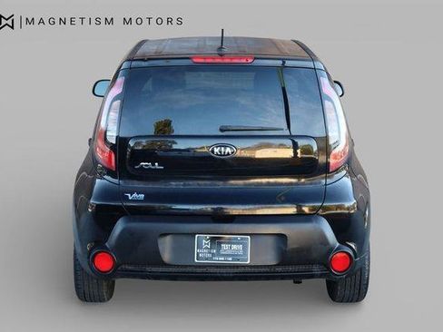 Used 2016 Kia Soul FWD image 8