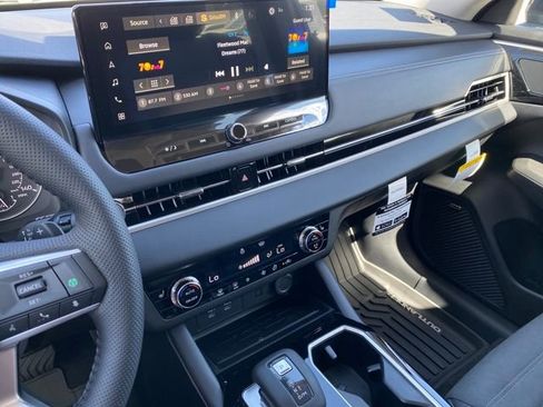 New 2026 Mitsubishi Outlander SE AWD/4WD image 17