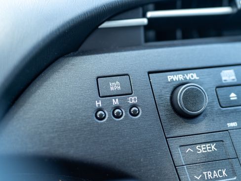 Used 2010 Toyota Prius Two FWD image 24