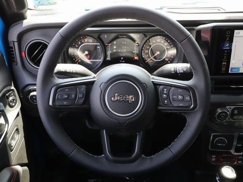 New 2025 Jeep Gladiator Rubicon w/ Safety Group image 25