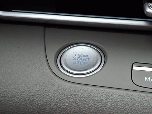 Certified 2024 Hyundai Elantra SEL FWD image 25