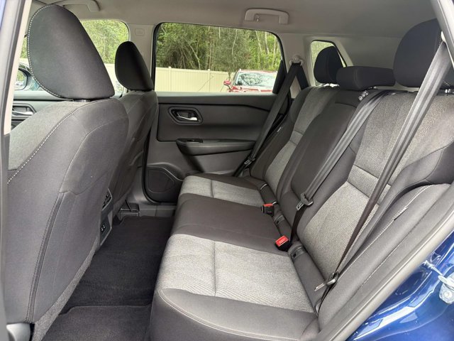 Used 2024 Nissan Rogue SV AWD/4WD image 14