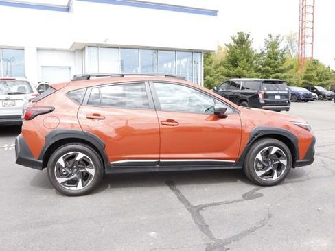 Certified 2025 Subaru Crosstrek 2.5i Limited AWD/4WD image 2