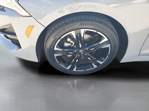 Used 2024 Kia K5 GT-Line w/ GT-Line Premium Package image 17