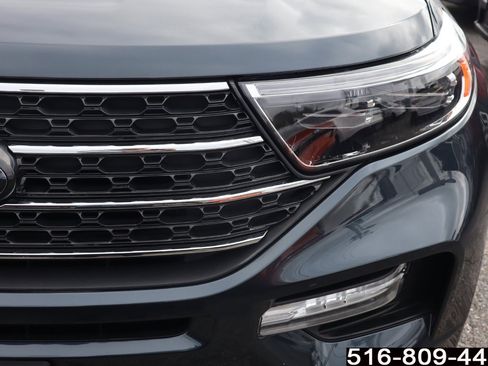 Used 2022 Ford Explorer XLT w/ Equipment Group 202A image 10