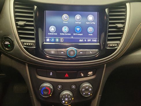 Used 2018 Chevrolet Trax LT w/ LT Convenience Package image 25