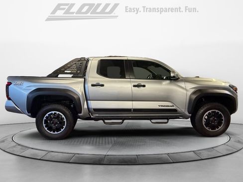 Used 2024 Toyota Tacoma TRD Off-Road image 10