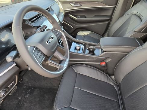 New 2026 Jeep Grand Cherokee Limited AWD/4WD image 7