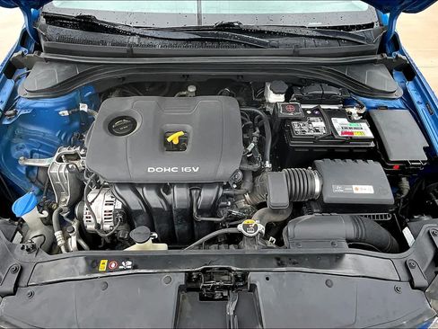 Used 2018 Hyundai Elantra Value Edition FWD image 31