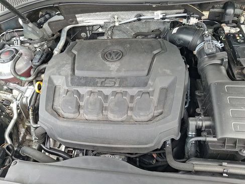 Used 2022 Volkswagen Tiguan SE AWD/4WD image 24